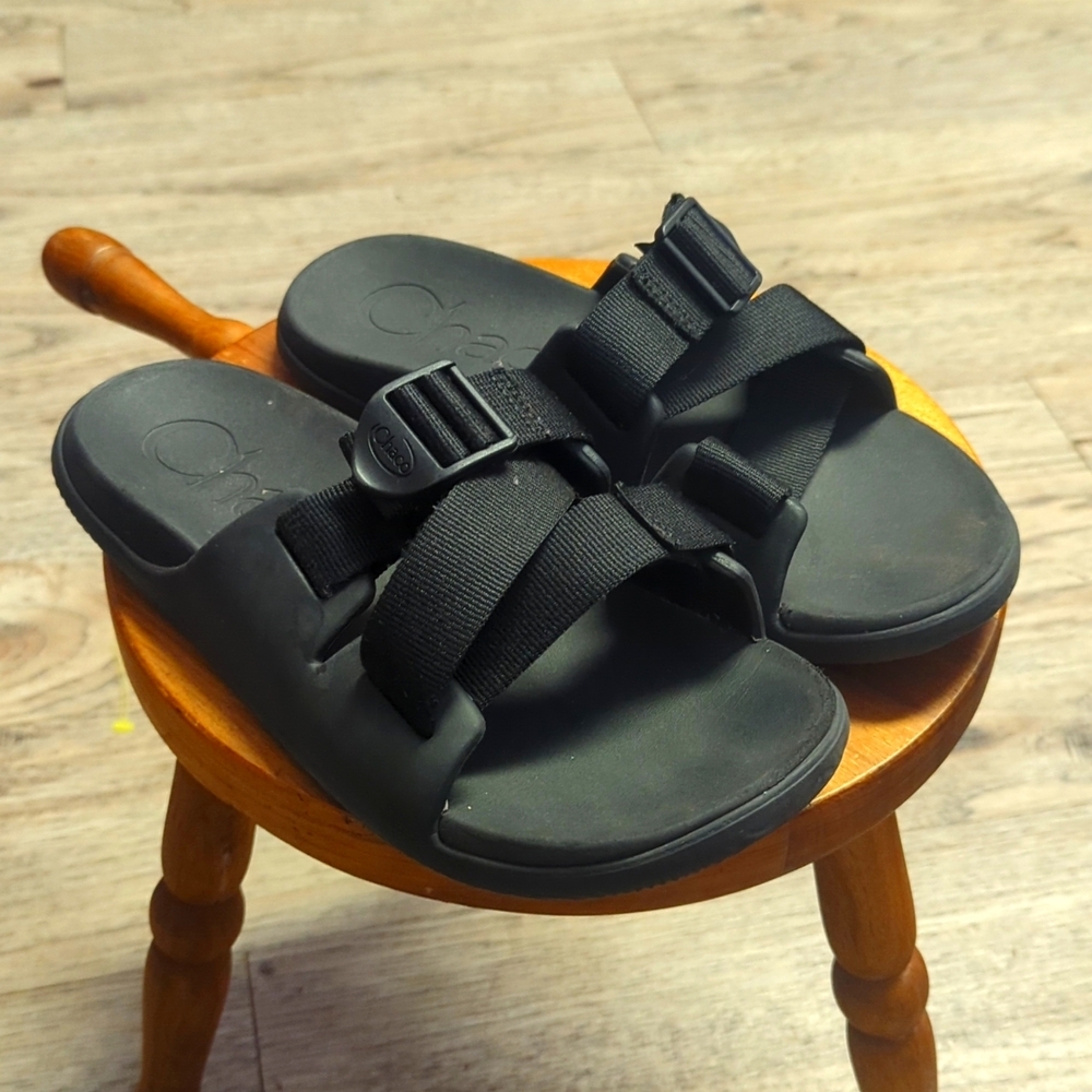 Chaco chillos slide sandals size 6 no size tag.
